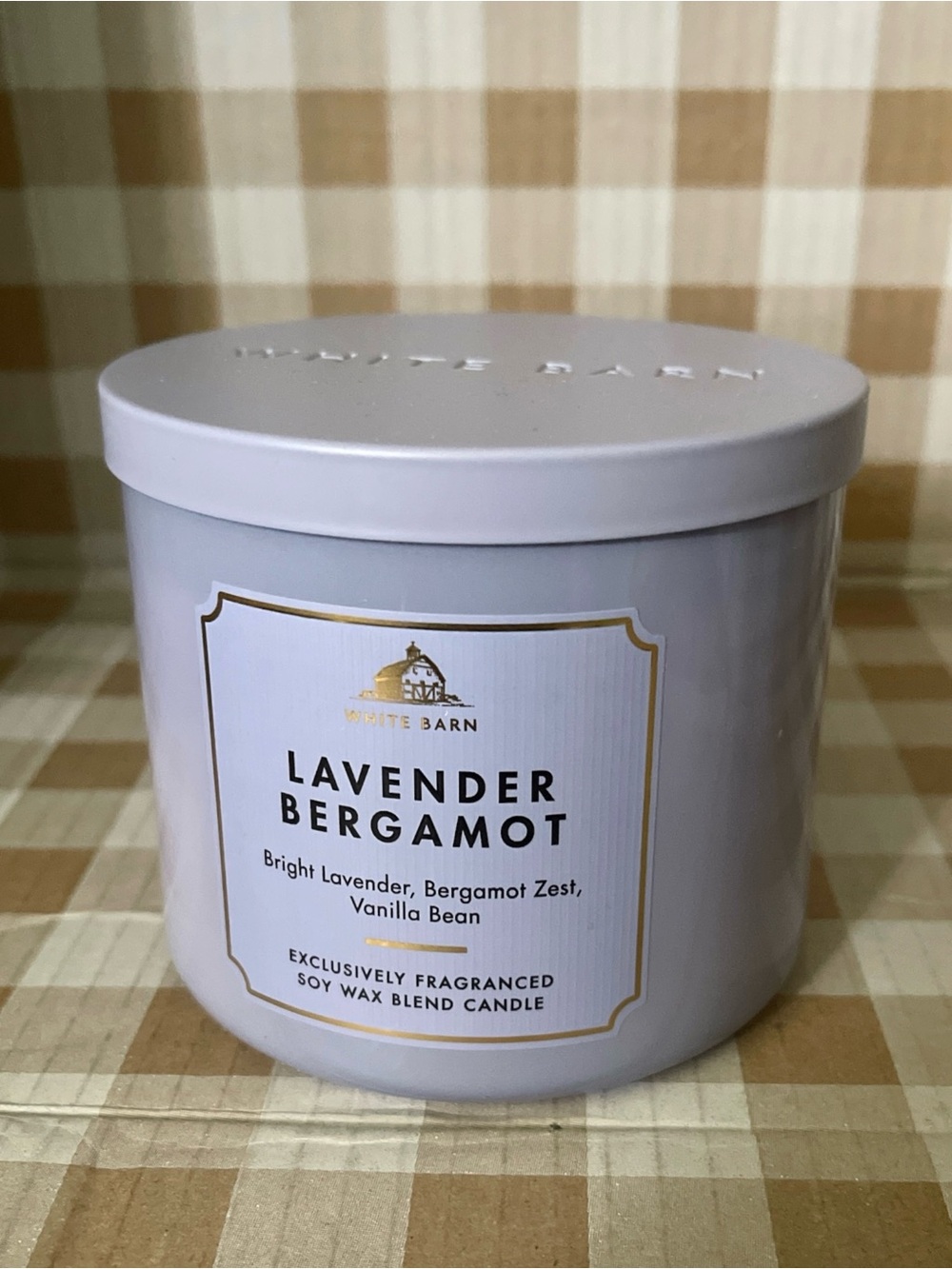 BATH & BODY WORKS WHITE BARN LAVENDER BERGAMOT 3 WICK CANDLE
